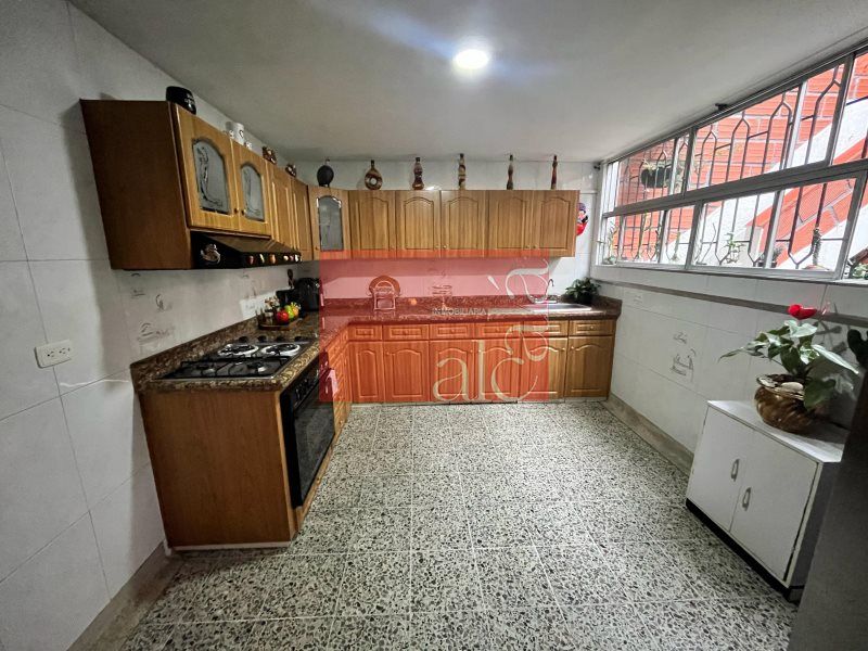 Casa en arriendo Antioquia Envigado San Marcos 360 m2 Habitaciones 6 Baños 3 Garajes 0 Precio $6000000