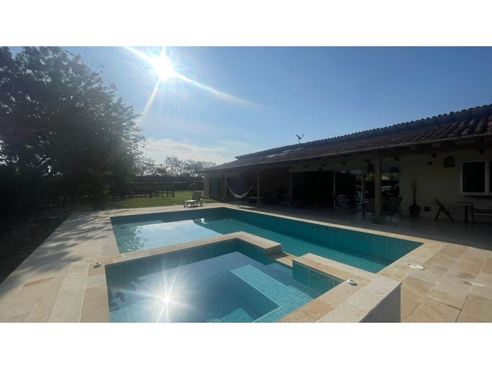 Finca en venta Valle Del Cauca Palmira Palmira 392 m2 Habitaciones 6 Baños 5 Garajes 9 Precio $2800000000