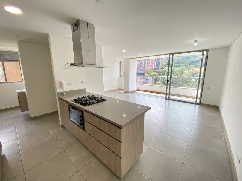 Apartamento en arriendo Antioquia Envigado La Inmaculada 82 m2 Habitaciones 2 Baños 2 Garajes 2 Precio $4200000