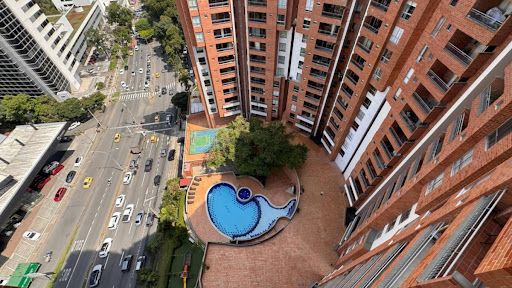 Apartamento en arriendo Antioquia Medellín El Poblado 92 m2 Habitaciones 3 Baños 2 Garajes 1 Precio $4000000