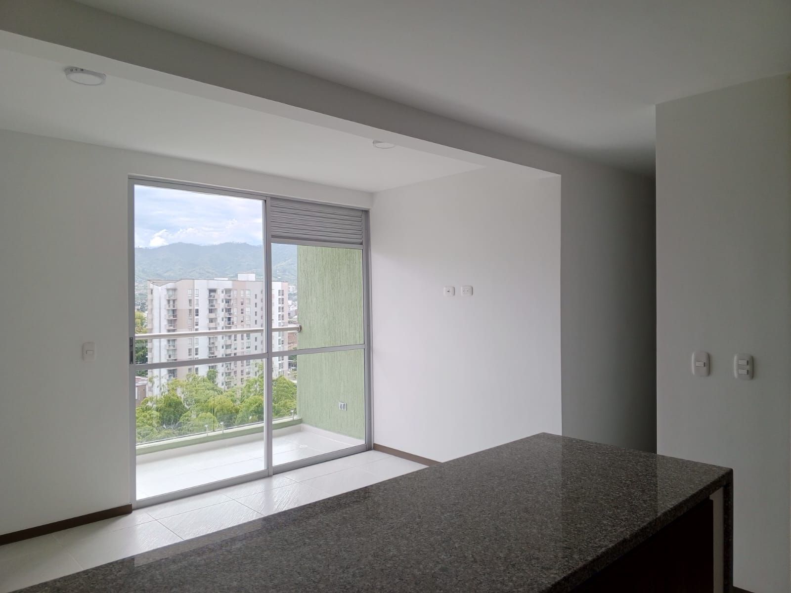 Apartamento en arriendo Risaralda Pereira Los Alamos 84 m2 Habitaciones 3 Baños 2 Garajes 1 Precio $2100000