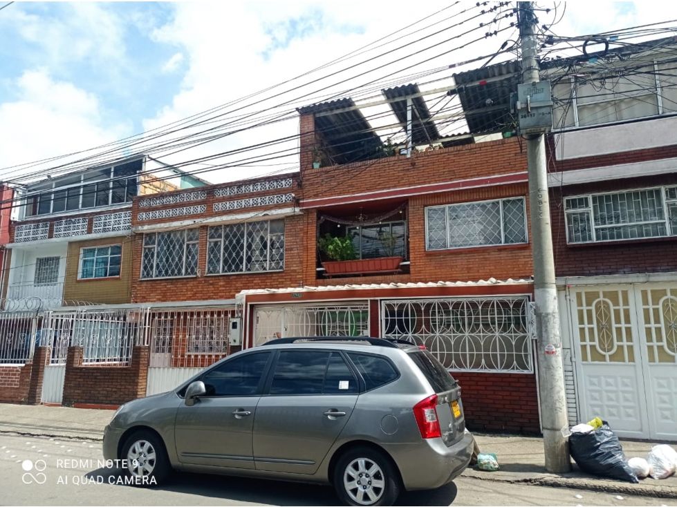 Casa en venta Cundinamarca Bogotá Tabora 320 m2 Habitaciones 8 Baños 5 Garajes 1 Precio $585000000