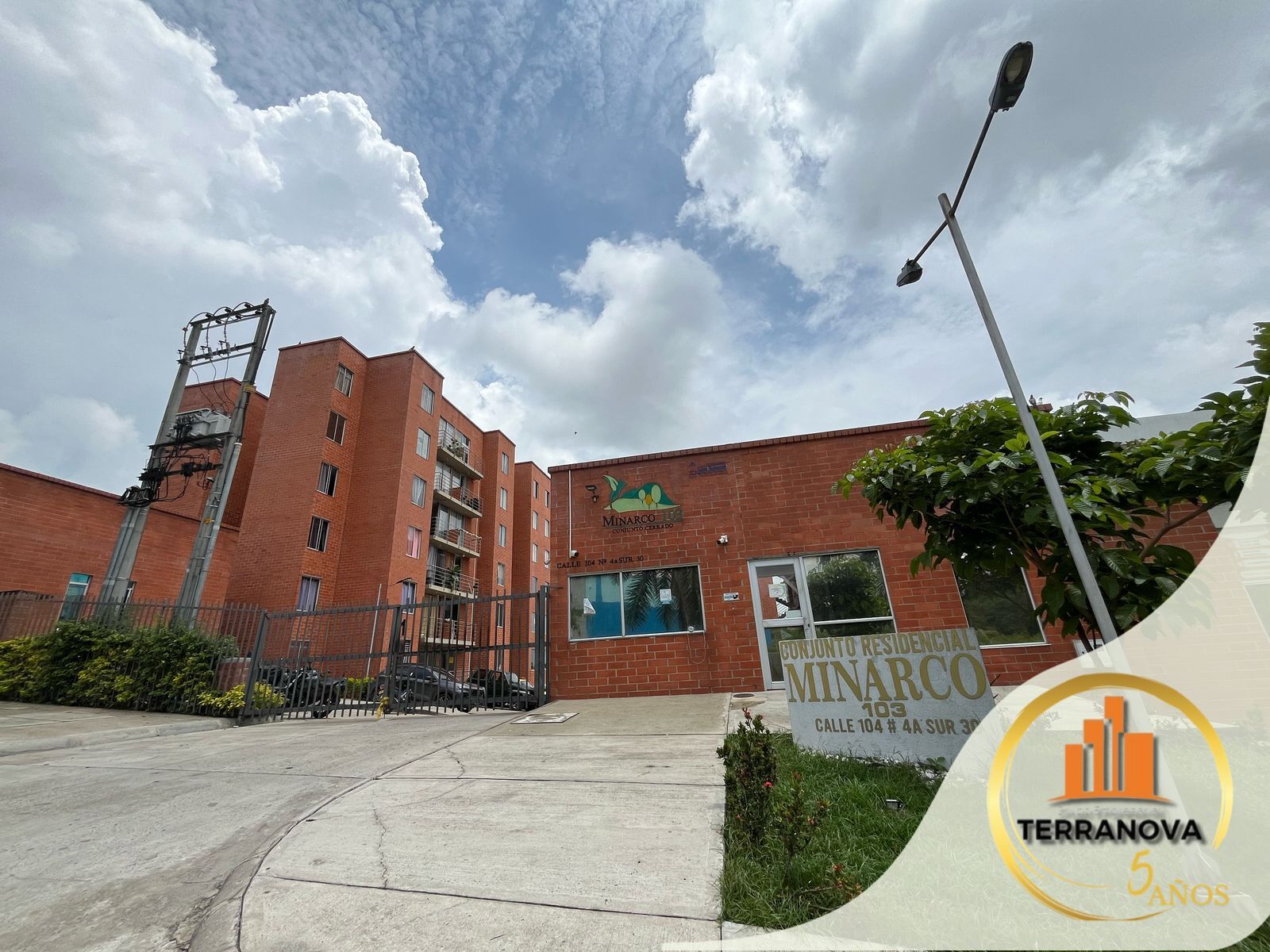 Apartamento en venta Tolima Ibagué San Simón Parte Alta 37 m2 Habitaciones 2 Baños 2 Garajes 1 Precio $110000000