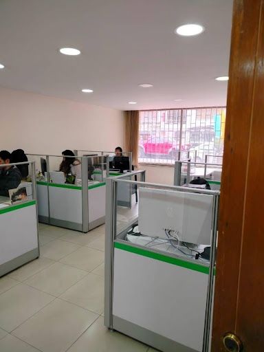 Casa en arriendo Cundinamarca Bogotá Lago Gaitan 400 m2 Habitaciones 10 Baños 5 Garajes 0 Precio $14000000
