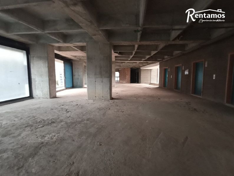 Oficina en arriendo Antioquia Medellín Castropol 365 m2 Habitaciones 0 Baños 2 Garajes 4 Precio $46007655