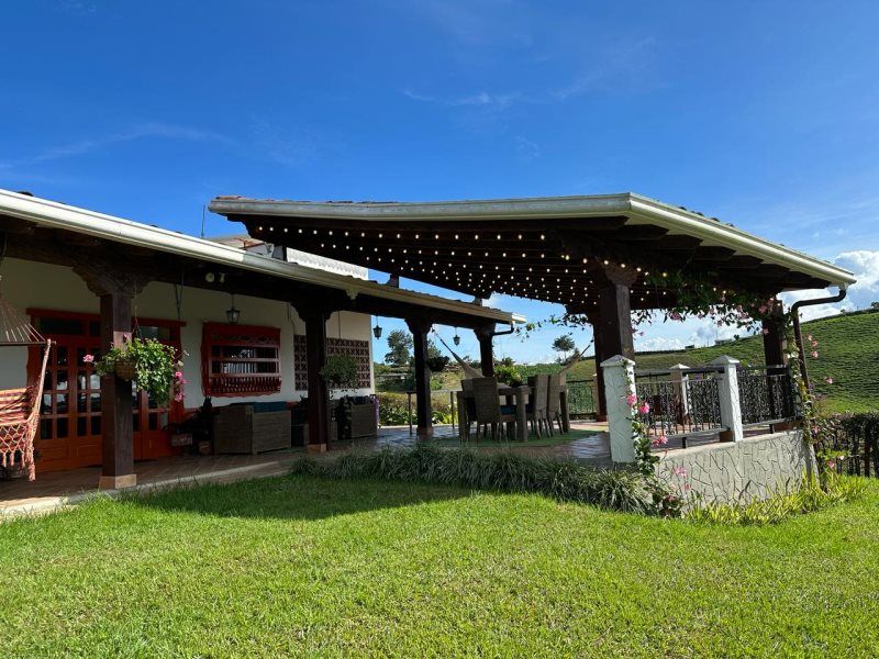 Casa en venta Antioquia Marinilla Vereda San José 4380 m2 Habitaciones 3 Baños 2 Garajes 1 Precio $1200000000