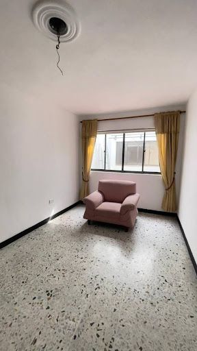 Casa en arriendo Antioquia Medellín Robledo 250 m2 Habitaciones 5 Baños 3 Garajes 0 Precio $6000000