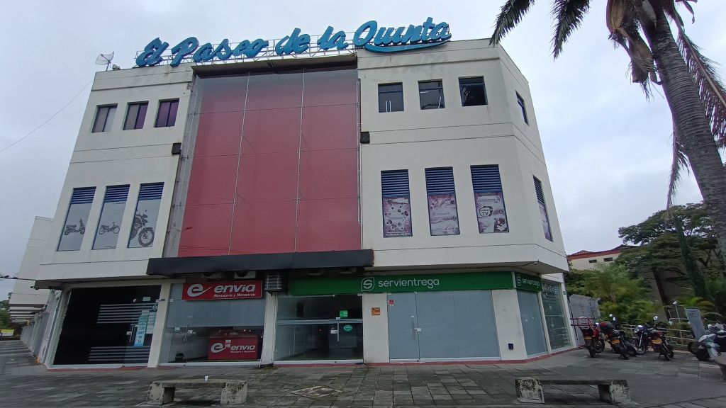 Local en venta Valle Del Cauca Cali Unidad Residencial Santiago De Cali 42 m2 Habitaciones 0 Baños 1 Garajes 0 Precio $125000000