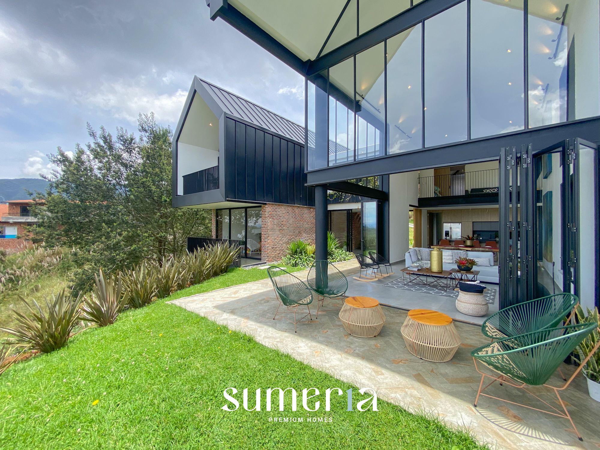 Casa Campestre en arriendo Antioquia Envigado Las Palmas 1768 m2 Habitaciones 4 Baños 5 Garajes 4 Precio $24000000