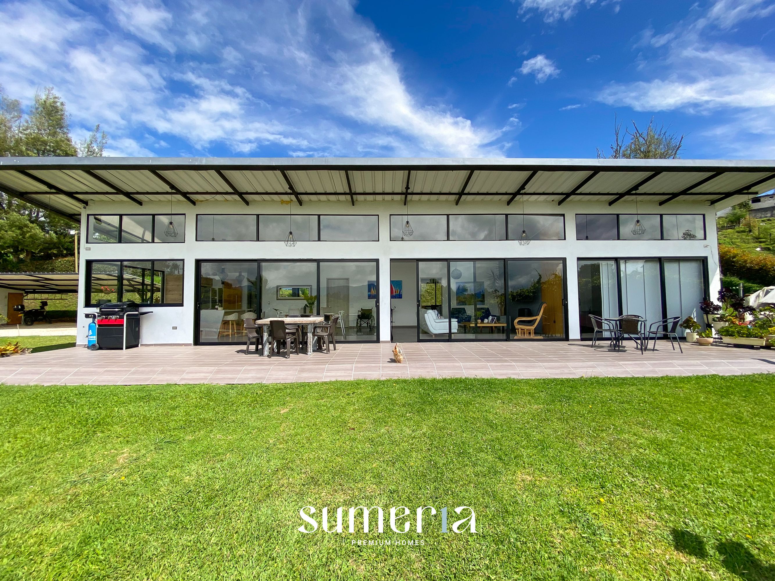 Casa Campestre en arriendo Antioquia El Carmen De Viboral Ub San Fernando 3200 m2 Habitaciones 4 Baños 5 Garajes 6 Precio $7500000