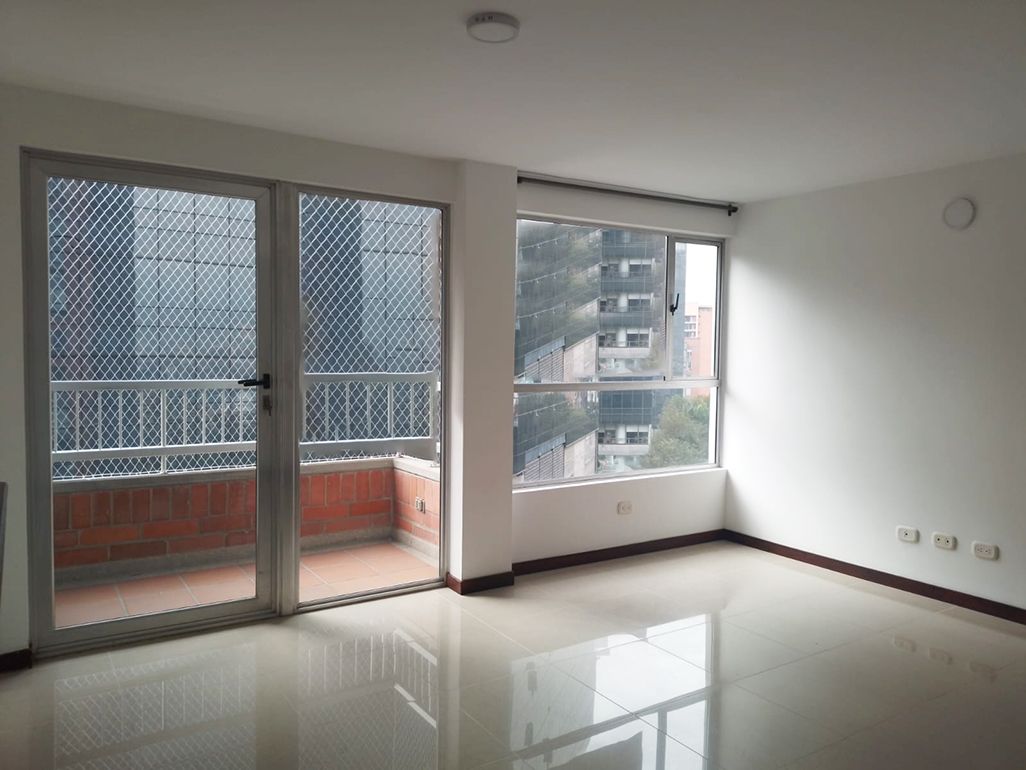 Apartamento en arriendo Antioquia Medellín Castropol 75 m2 Habitaciones 3 Baños 2 Garajes 1 Precio $3050000