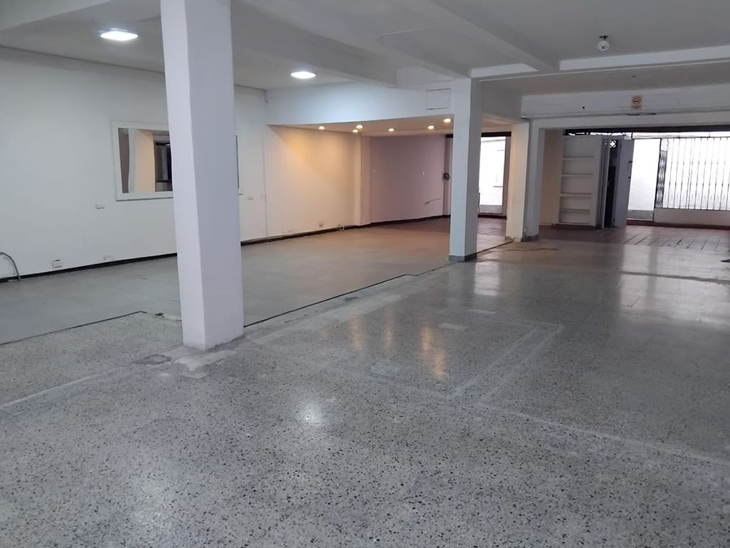 Local en arriendo Antioquia Envigado Villa Grande 185 m2 Habitaciones 0 Baños 1 Garajes 0 Precio $15500000