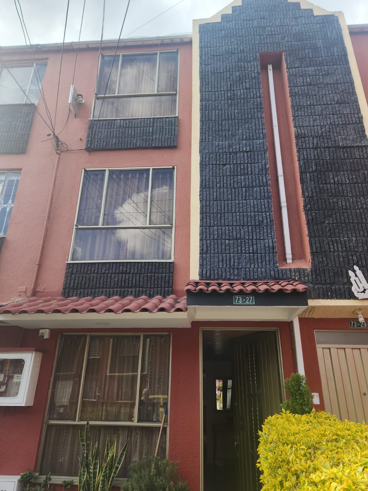 Casa en venta Cundinamarca Bogotá El Mortiño 100 m2 Habitaciones 4 Baños 2 Garajes 1 Precio $360000000