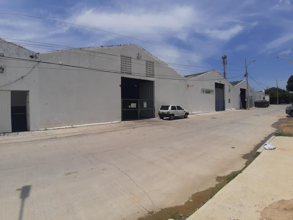 Bodega en venta Atlántico Barranquilla Las Estrellas 1000 m2 Habitaciones 0 Baños 4 Garajes 4 Precio $2700000000