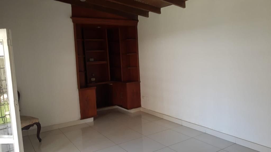 Casa en arriendo Atlántico Barranquilla El Golf 729 m2 Habitaciones 3 Baños 4 Garajes 4 Precio $10000000