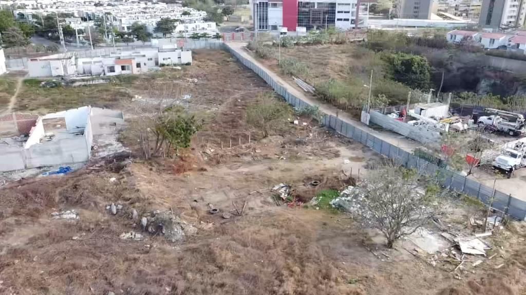 Lote en venta Atlántico Puerto Colombia Puerto Colombia 13000 m2 Habitaciones 0 Baños 0 Garajes 0 Precio $14300000000