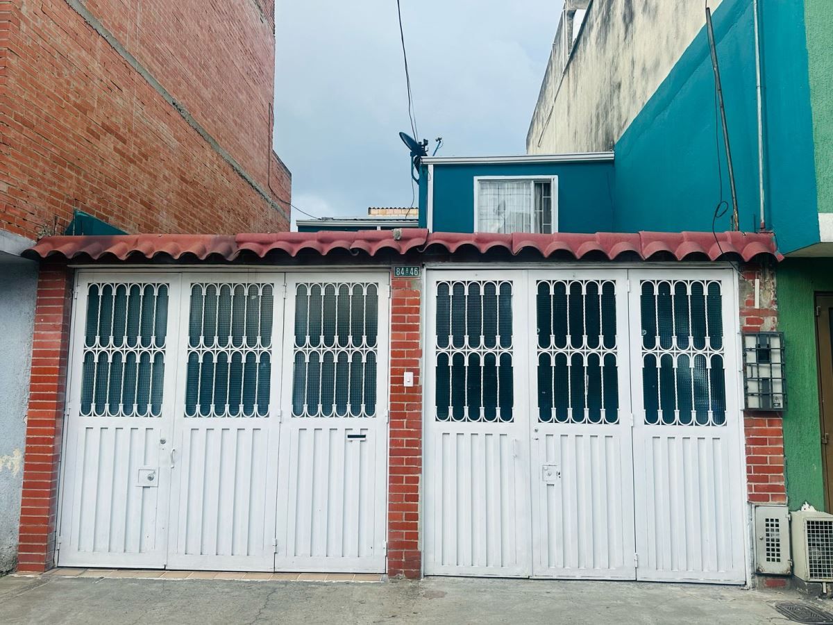 Casa en arriendo Cundinamarca Bogotá Santa Helenita 200 m2 Habitaciones 3 Baños 2 Garajes 1 Precio $3200000