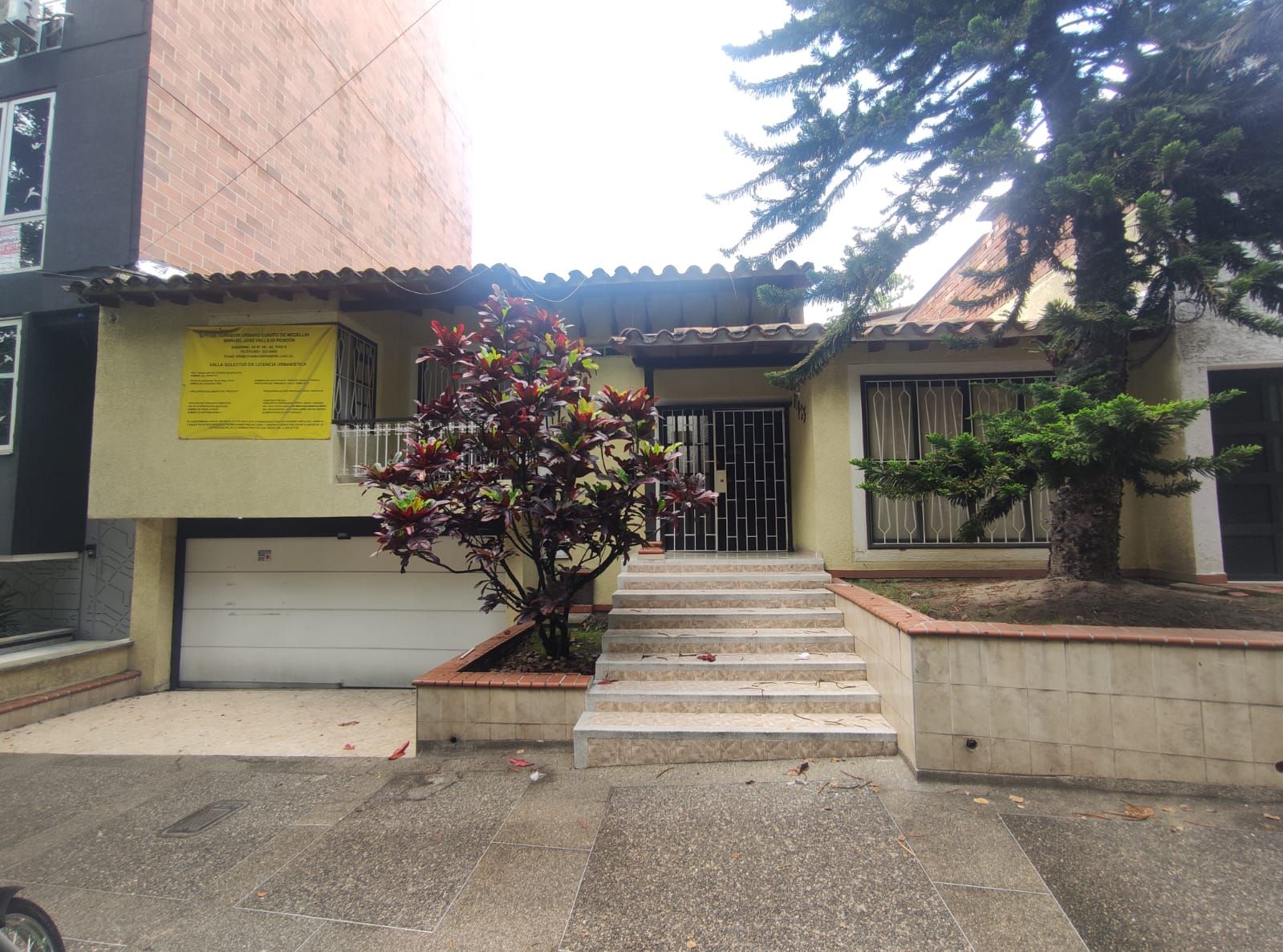 Casa en arriendo Antioquia Medellín Santa Teresita 220 m2 Habitaciones 4 Baños 3 Garajes 1 Precio $6000000