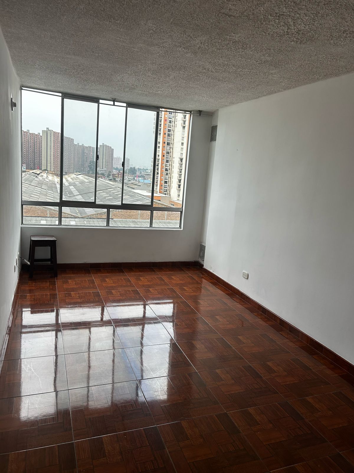 Apartamento en arriendo Cundinamarca Bogotá Madelena Iii Y Iv 52 m2 Habitaciones 3 Baños 2 Garajes 0 Precio $1300000