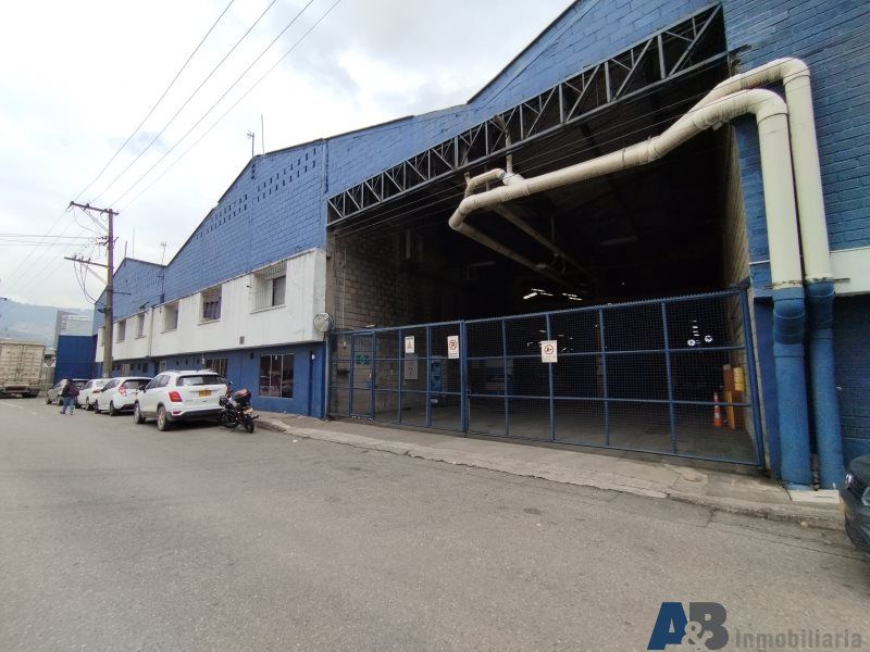 Bodega en arriendo Antioquia Itagüí Zona Industrial No 1 5800 m2 Habitaciones 0 Baños 10 Garajes 0 Precio $160000000