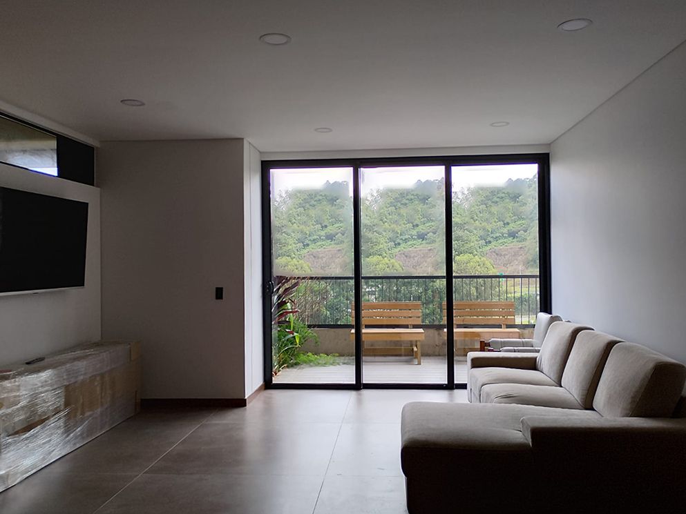 Apartamento en arriendo Antioquia Medellín Naranjitos 100 m2 Habitaciones 2 Baños 3 Garajes 2 Precio $9600000