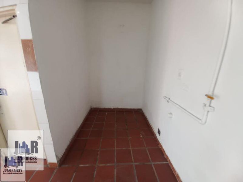 Local en arriendo Antioquia Envigado Bucarest 40 m2 Habitaciones 0 Baños 1 Garajes 0 Precio $3500000