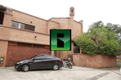 Apartamento en arriendo Antioquia Medellín Astorga 320 m2 Habitaciones 4 Baños 4 Garajes 3 Precio $10000000