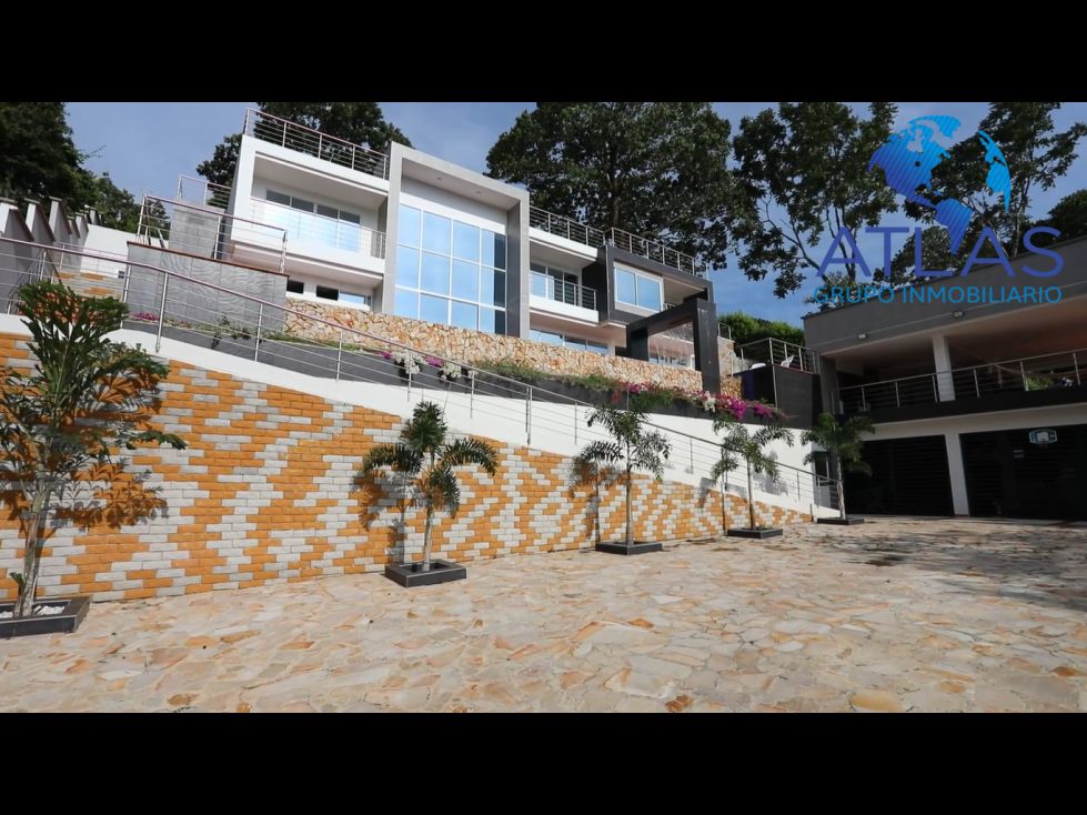 Casa Campestre en venta Santander Piedecuesta Cn Mont Blanc 550 m2 Habitaciones 7 Baños 9 Garajes 4 Precio $2600000000