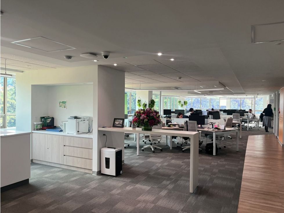 Oficina en venta Cundinamarca Bogotá El Retiro 365 m2 Habitaciones 0 Baños 1 Garajes 6 Precio $3800000000