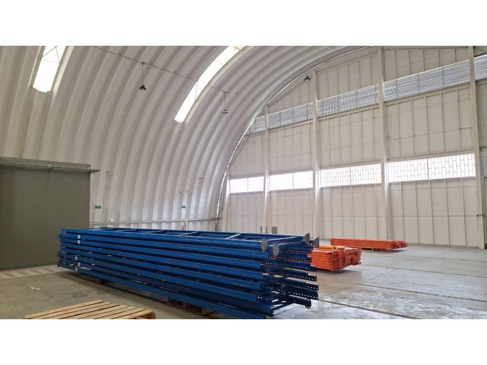 Bodega en arriendo Cundinamarca Facatativá Centro 500 m2 Habitaciones 0 Baños 2 Garajes 0 Precio $20000000