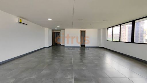 Oficina en arriendo Antioquia Envigado Bosques De Zúñiga 174 m2 Habitaciones 0 Baños 2 Garajes 4 Precio $16996000