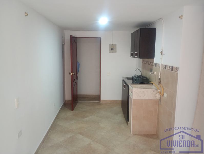 Apartaestudio en arriendo Antioquia Medellín San Bernardo 20 m2 Habitaciones 0 Baños 1 Garajes 0 Precio $1200000