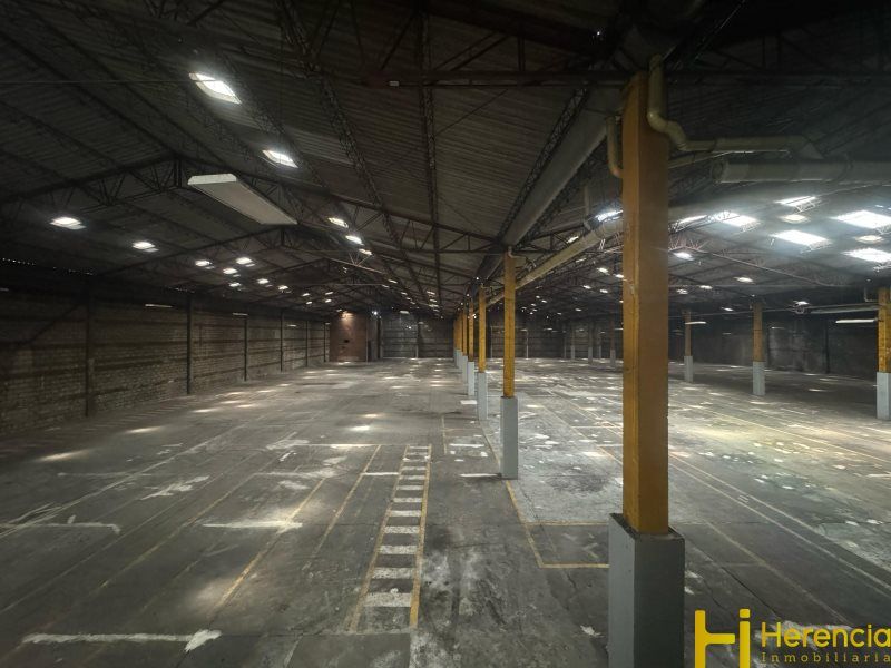 Bodega en arriendo Antioquia Itagüí Zona Industrial No 1 6000 m2 Habitaciones 0 Baños 6 Garajes 0 Precio $180000000