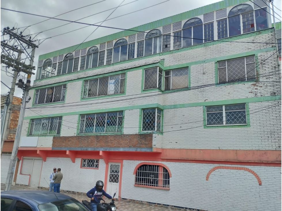 Edificio en arriendo Cundinamarca Bogotá San Jose 1011 m2 Habitaciones 3 Baños 10 Garajes 2 Precio $16000000