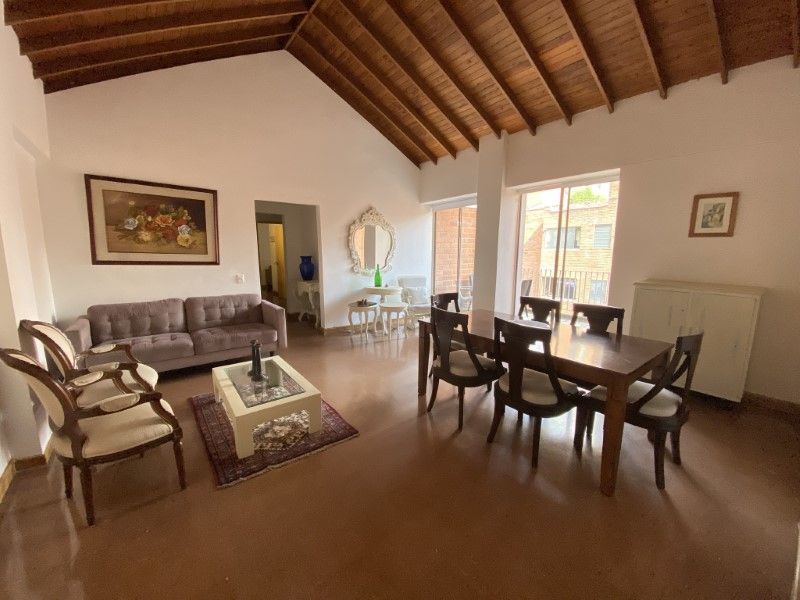 Apartamento en arriendo Antioquia Medellín Laureles 120 m2 Habitaciones 3 Baños 3 Garajes 2 Precio $3200000