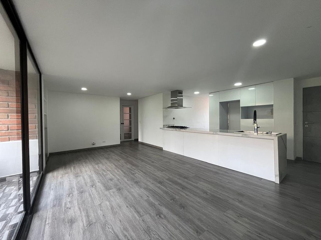 Apartamento en arriendo Antioquia Medellín Alejandria 100 m2 Habitaciones 3 Baños 2 Garajes 1 Precio $5600000