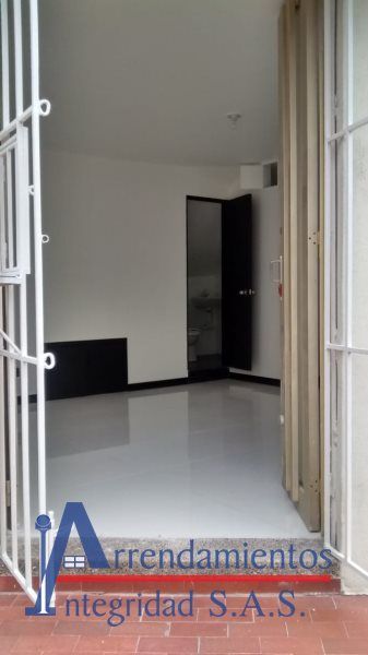 Apartaestudio en venta Antioquia Medellín La Castellana 20 m2 Habitaciones 1 Baños 1 Garajes 0 Precio $230000000