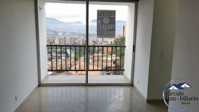 Apartamento en arriendo Antioquia Envigado Uribe Ángel 62 m2 Habitaciones 3 Baños 2 Garajes 1 Precio $2200000