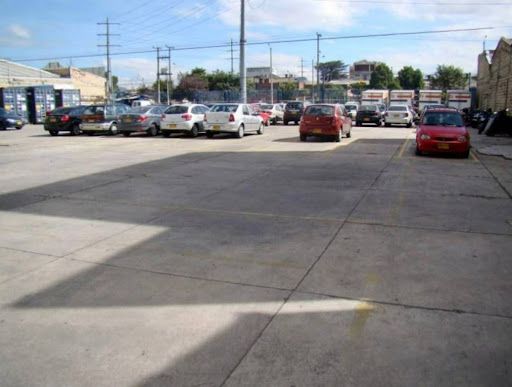 Lote en venta Cundinamarca Bogotá Florida Blanca 3360 m2 Habitaciones 0 Baños 2 Garajes 5 Precio $13500000000