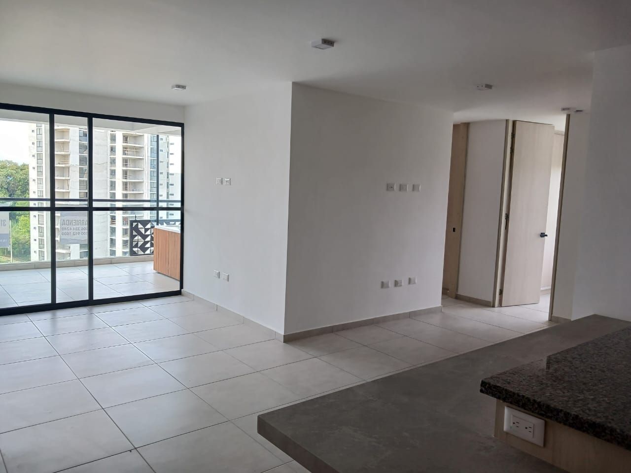 Apartamento en arriendo Risaralda Pereira Catalan 102 m2 Habitaciones 2 Baños 2 Garajes 2 Precio $3500000