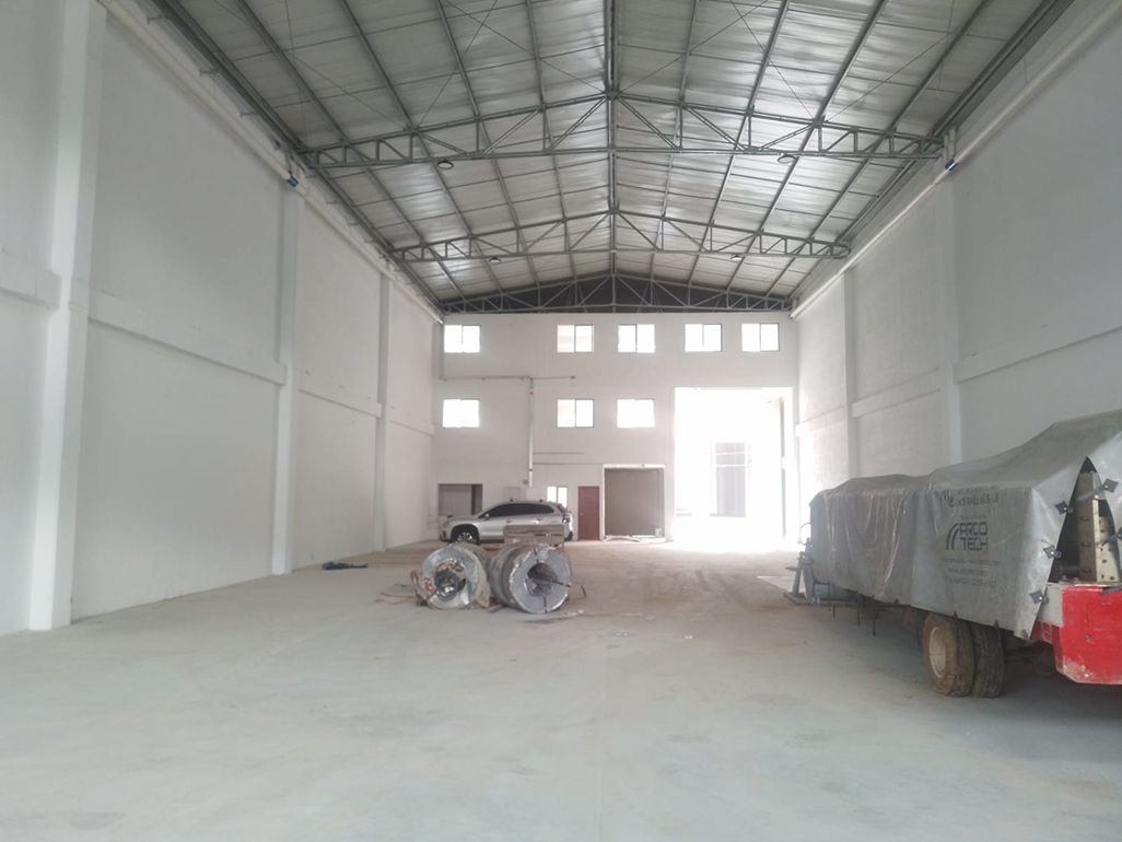 Bodega en arriendo o venta Antioquia Estrella Conjunto Pamplona 718 m2 Habitaciones 0 Baños 4 Garajes 3 Precio venta $4667000000 Precio arriendo $23500000