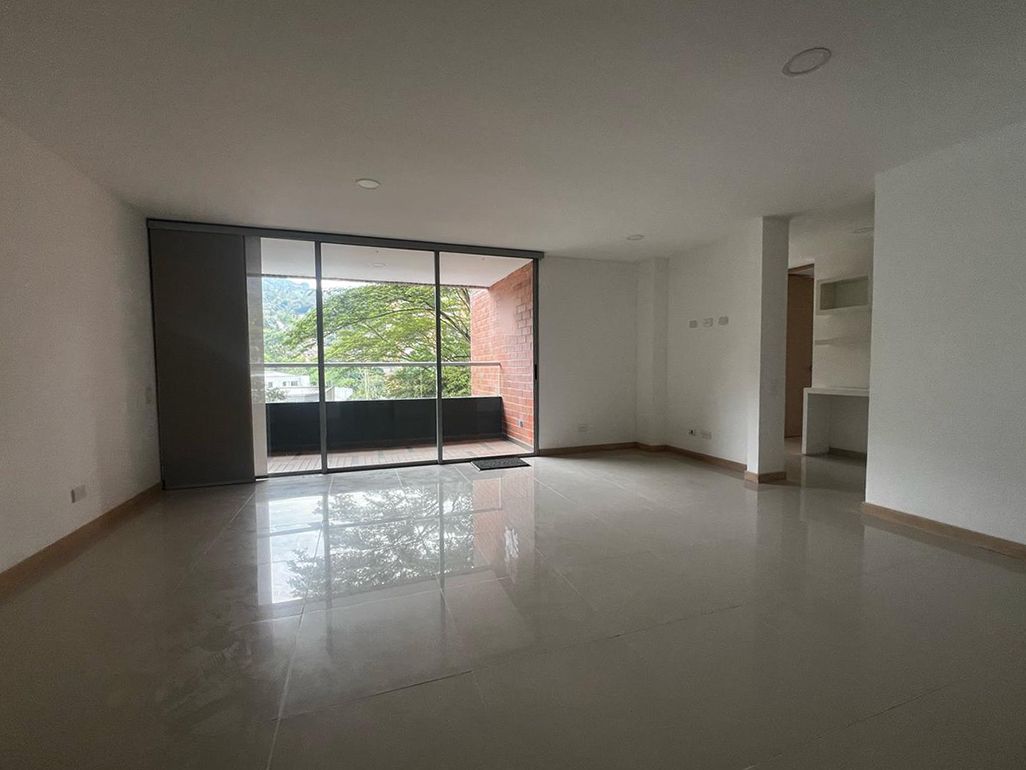 Apartamento en arriendo Antioquia Envigado La Inmaculada 90 m2 Habitaciones 3 Baños 2 Garajes 1 Precio $4350000
