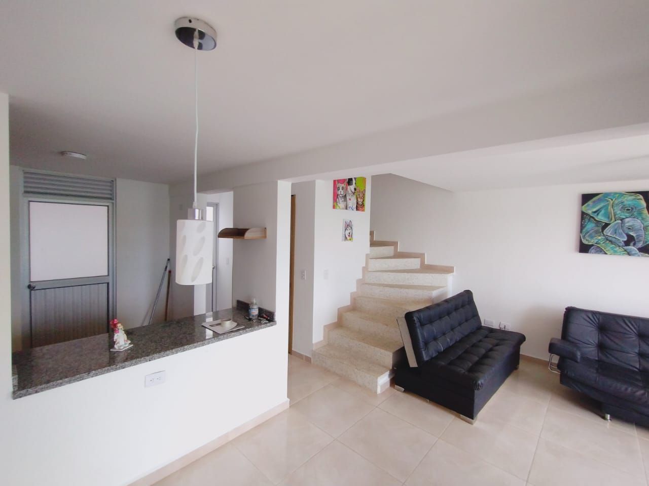 Casa en arriendo o venta Risaralda Pereira Avenida 30 De Agosto 112 m2 Habitaciones 3 Baños 3 Garajes 1 Precio venta $470000000 Precio arriendo $2300000