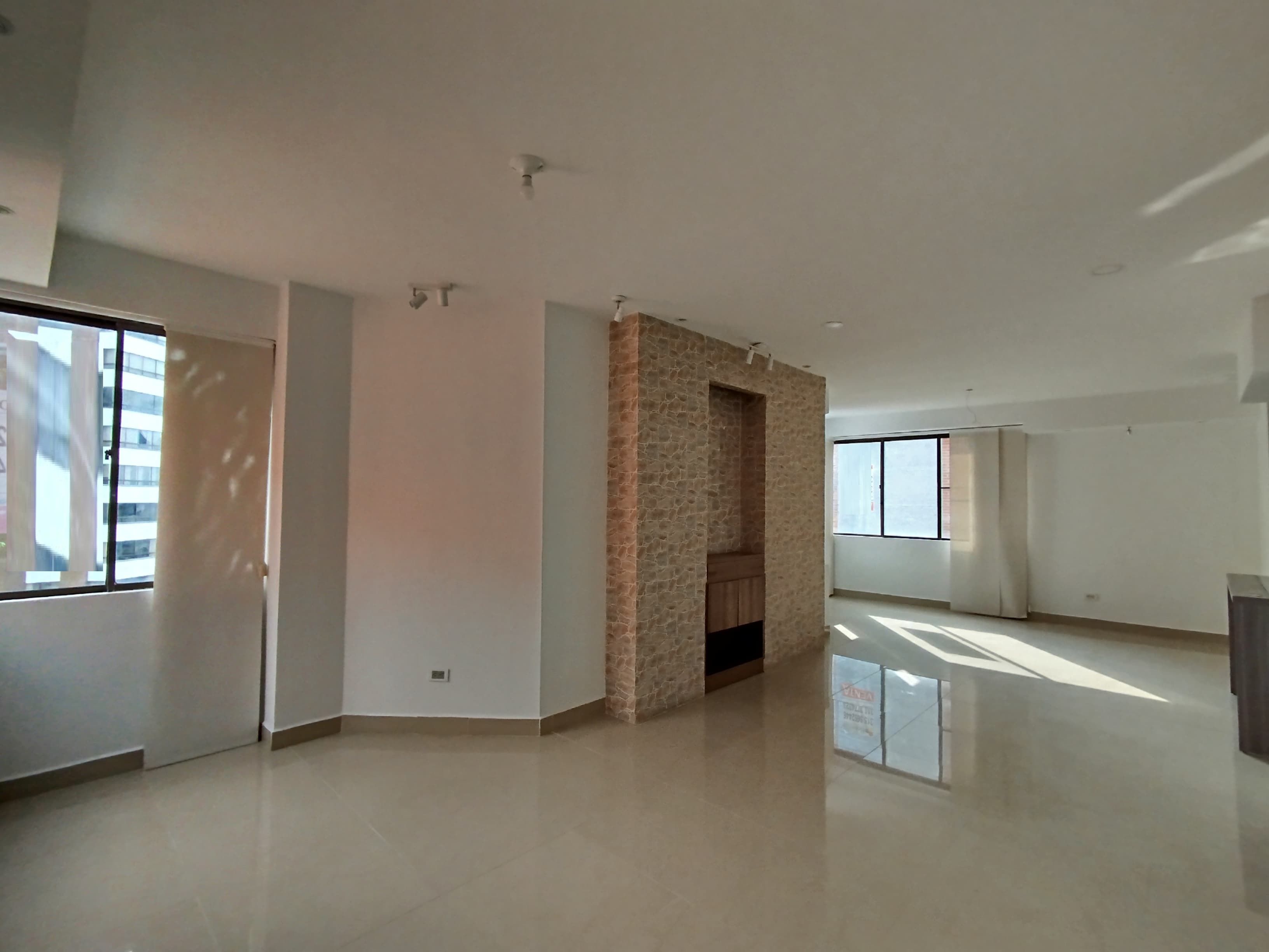 Apartamento en arriendo o venta Risaralda Pereira Pinares De San Martin 165 m2 Habitaciones 3 Baños 3 Garajes 2 Precio venta $750000000 Precio arriendo $4700000