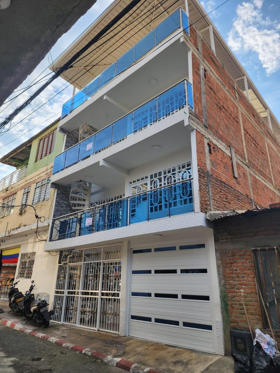 Casa en venta Valle Del Cauca Cali Alfonso Bonilla Aragón 420 m2 Habitaciones 7 Baños 3 Garajes 1 Precio $540000000