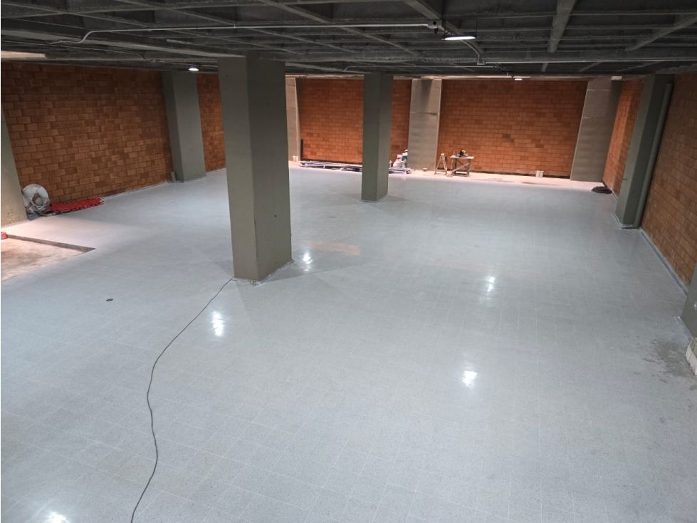 Bodega en arriendo Antioquia Medellín Perpetuo Socorro 3000 m2 Habitaciones 0 Baños 4 Garajes 0 Precio $110000000