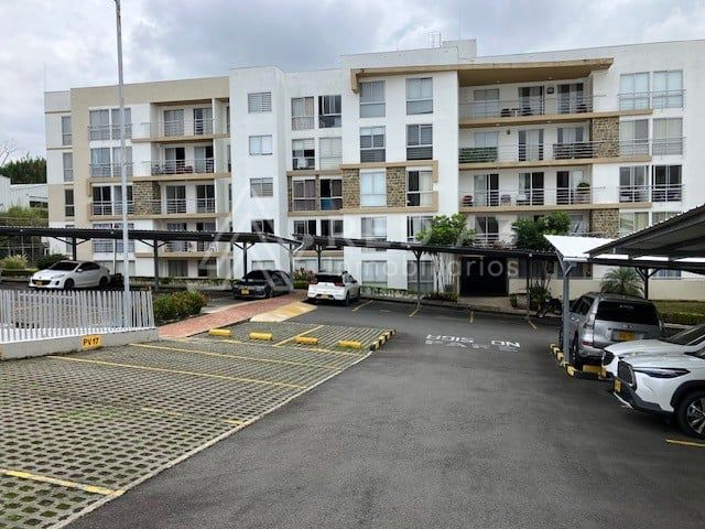 Apartamento en venta Risaralda Pereira Catalan 101 m2 Habitaciones 3 Baños 2 Garajes 1 Precio $420000000