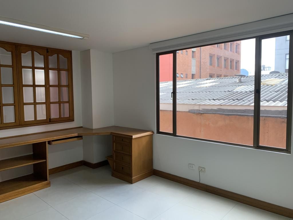 Oficina en arriendo Cundinamarca Bogotá San Patricio 25 m2 Habitaciones 0 Baños 0 Garajes 0 Precio $1750000
