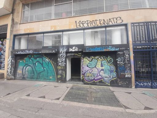 Local en arriendo Cundinamarca Bogotá La Veracruz 300 m2 Habitaciones 0 Baños 1 Garajes 0 Precio $6000000