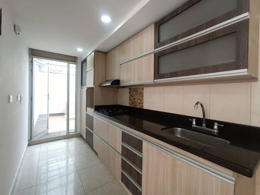 Apartamento en arriendo Antioquia Envigado La Paz 80 m2 Habitaciones 3 Baños 2 Garajes 1 Precio $2500000